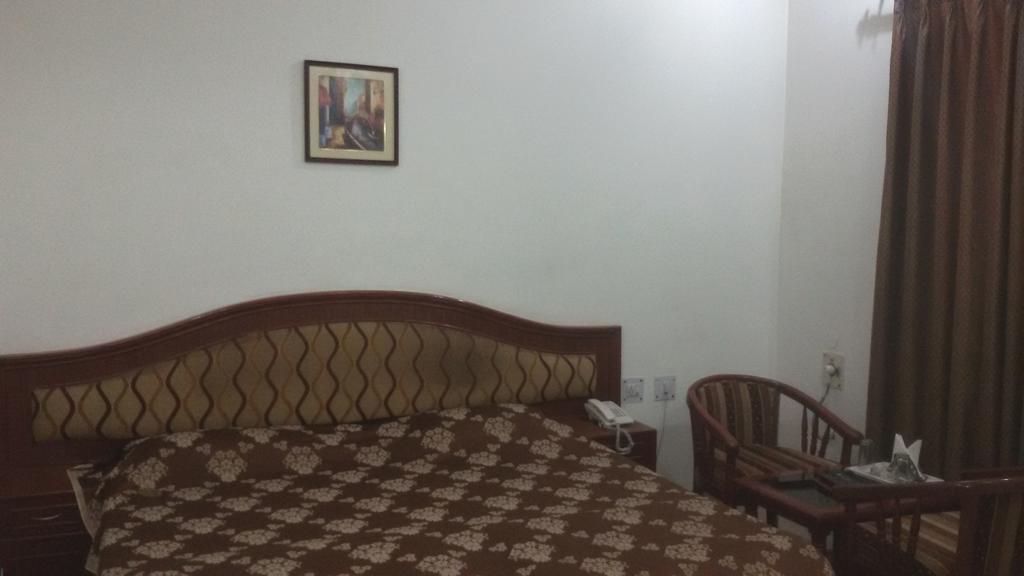 Hotel Sunrise Inn Lucknow Exterior photo